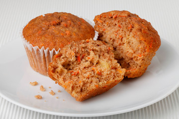 CARROT CAKE MUFFINS
