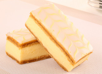 CUSTARD SLICE CAKE   CLOSE UP FOOD IMAGE