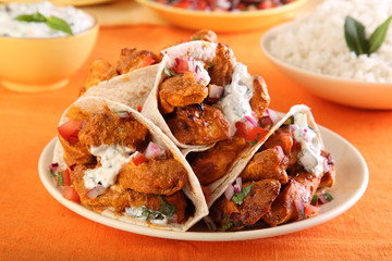      INDIAN CHICKEN TIKKA ROTI WRAP        