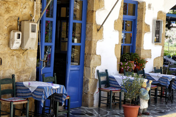 Fototapeta na wymiar Typical Greek island taverna, Crete