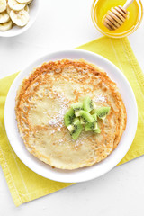 Thin pancakes, sweet crepes.