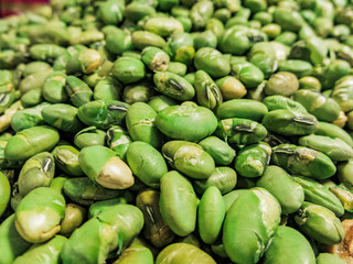 green peas background