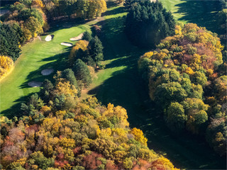 vue aérienne du golf à Lainville-en-Vexin dans les Yvelines en France