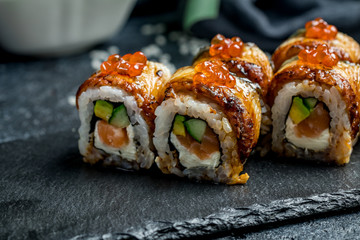 roll Canada with eel