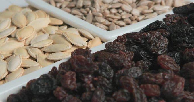 Rotation of sunflower seeds and dried fruits