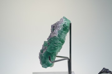 Fluorit, Grün mit Violetten Fluoriten überwachsen, China, Edelstein, Mineral, Schmuckstein