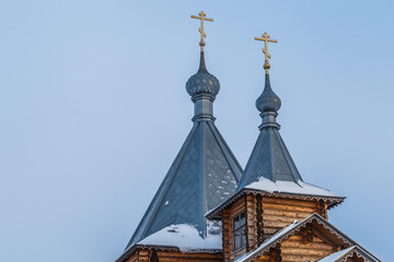 Fototapeta na wymiar Roof of an orthodox wooden church