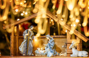 Christmas Manger scene with figurines - obrazy, fototapety, plakaty