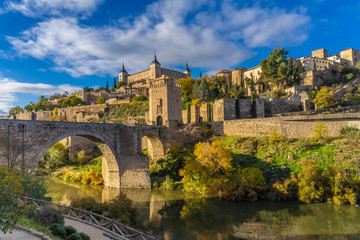 Fototapeta na wymiar The Alcazar of Toledo from the Alcantara Bridge, Castile-La Mancha, Spain