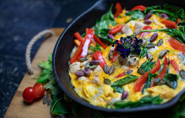 Frittata with cheddar cheese and vegetables