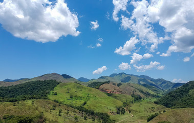 Obraz premium aerial view of mountainous green landscape