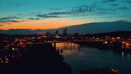 Fototapeta premium PNC Park, Pittsburgh, Pirates Stadium, river. Pittsburgh, Pennsylvania, sunset