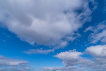 Fototapeta premium blue sky with white clouds