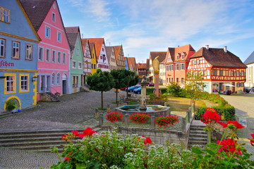 die Stadt Aub mit Brunnen in Deutschland -  the town Aub in Germany