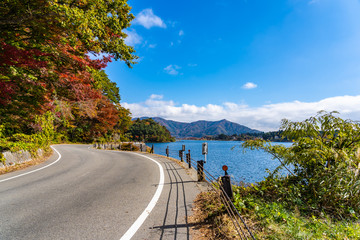 Obraz premium Beautiful landscape road side around lake kawaguchiko