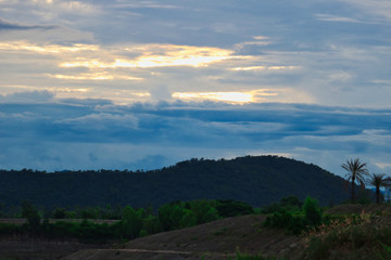 Thailands Natur in der Abenddämmerung