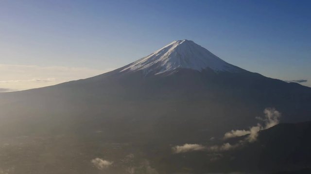 新道峠より富士山と雲海