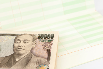 通帳と日本のお金