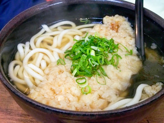 Japanese noodle with deep fried shrimp