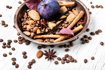 roasted coffee beans