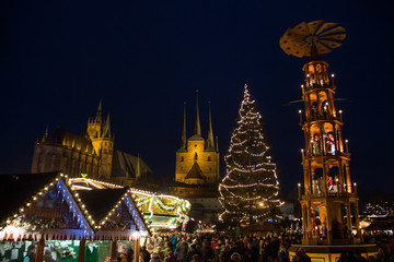 Erfurter Weihnachtsmarkt auf dem Domplatz