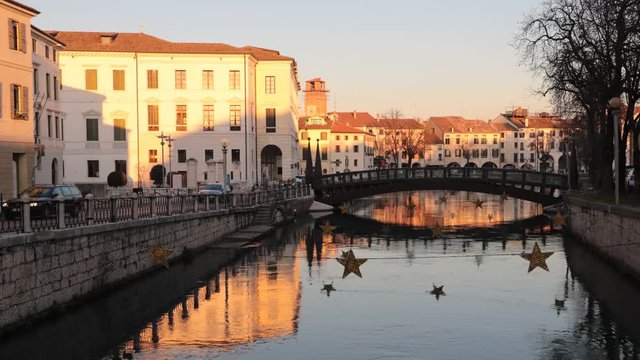treviso citt&agrave; con fiume sile ed universit&agrave; in italia, treviso city with river sile and university in italy