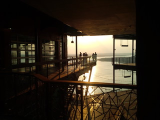 Sonnenuntergang Architektur Silhouette am Meer, Hintergrund