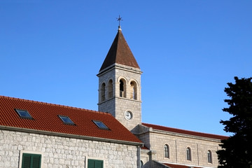 Fototapeta na wymiar Traditional Mediterranean architecture in small town Grohote on island Solta, Croatia.
