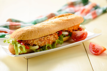 sandwich with chicken strips