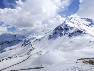 Fototapeta na wymiar Austria - Grossglockner high alpine mountain road