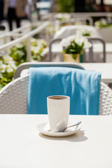 One white cap cofe