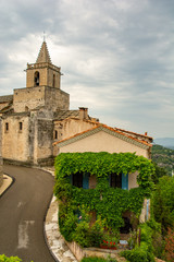 Fototapeta na wymiar Road to Venansque, Provence