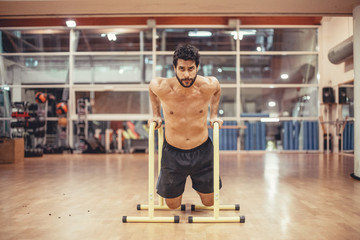 Personal trainer, allenatore italiano.