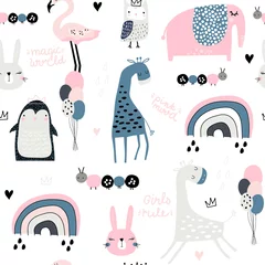 Fotobehang Olifant Naadloos kinderachtig patroon met schattige giragge, pinguïn, regenboog, olifant, konijn, flamingo, uil en texturen. Creatieve kindertextuur voor stof, verpakking, textiel, behang, kleding. vector illustratie