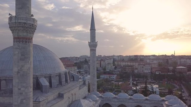 drone shot of rising bottom to top on yavuz selim mosque