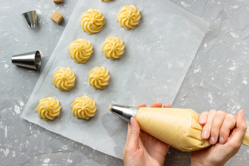 Profiteroles, manufacturing process.
