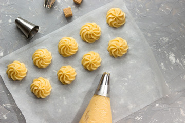 Profiteroles, manufacturing process.