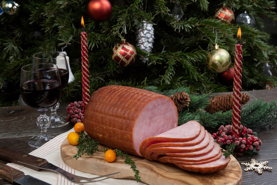 Roasted Glazed Christmas Ham