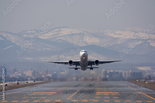 離陸する飛行機 Wall Mural Wallpaper Murals Wallsheaven Kinpouge