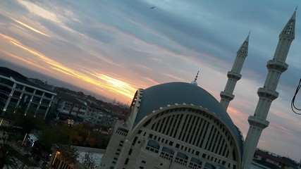 construction of a newly built mosque.