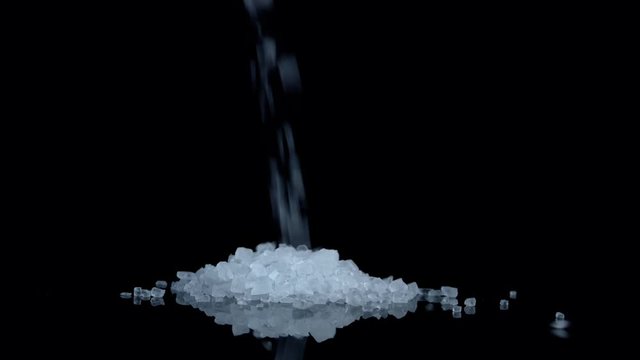 Grain of salt in slowmotion