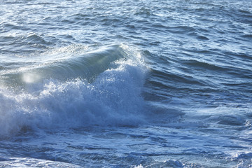 千畳敷から望む大きな波