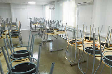 Fototapeta na wymiar room for meal. turned chairs