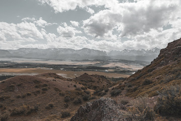 The Altai mountains form the North-Chuyskiy ridge