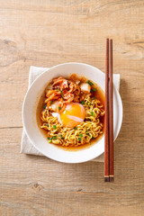 Korean instant noodles with kimchi and egg