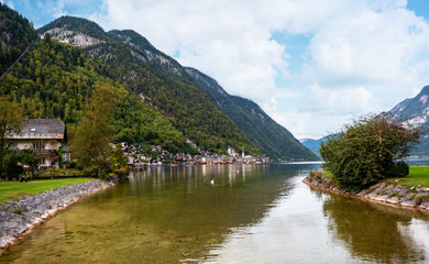 Fototapeta premium Alpine lake and mountains landscape in Hallstatt town.
