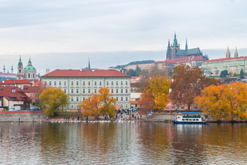 Obraz premium panoramic view of mala strana district in prague, czech reoublic