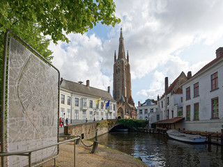 Naklejka premium Belgien - Brügge - Liebfrauenkirche