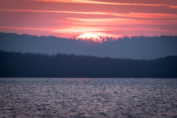 Sonnenuntergang in Steinhude im Winter