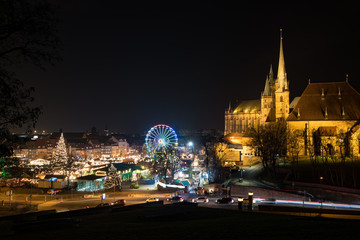 Obraz premium Erfurter Weihnachtsmarkt